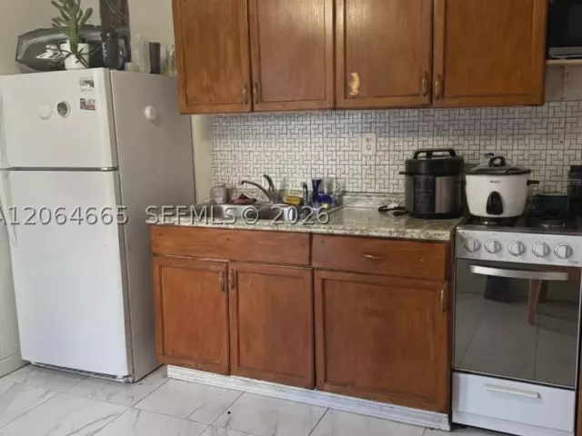 4-bedroom home for sale in Miami - 2118 NW 86th St - MondialRealty