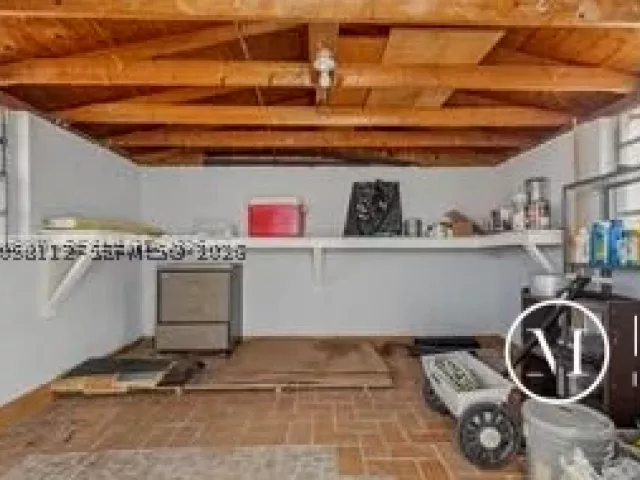 3-bedroom home for sale in Miami - 10471 SW 141st Dr - MondialRealty