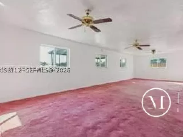3-bedroom home for sale in Miami - 10471 SW 141st Dr - MondialRealty