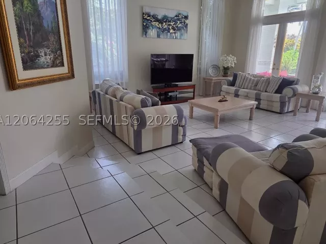 4-bedroom home for sale in Miami - 8235 SW 85th Ter - MondialRealty