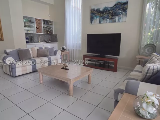 4-bedroom home for sale in Miami - 8235 SW 85th Ter - MondialRealty