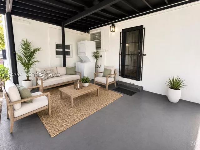3-bedroom home for sale in Miami - 736 NW 41st St - MondialRealty