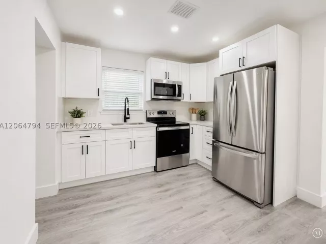 3-bedroom home for sale in Miami - 736 NW 41st St - MondialRealty