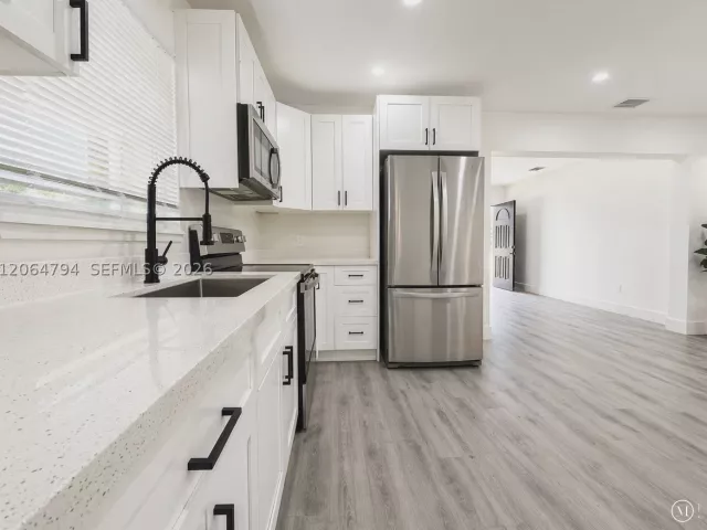 3-bedroom home for sale in Miami - 736 NW 41st St - MondialRealty