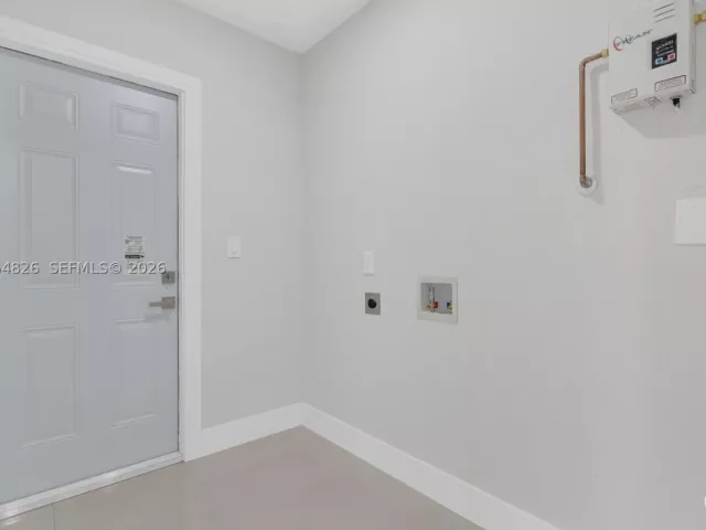 4-bedroom home for sale in Miami - 4375 SW 112th Ave - MondialRealty