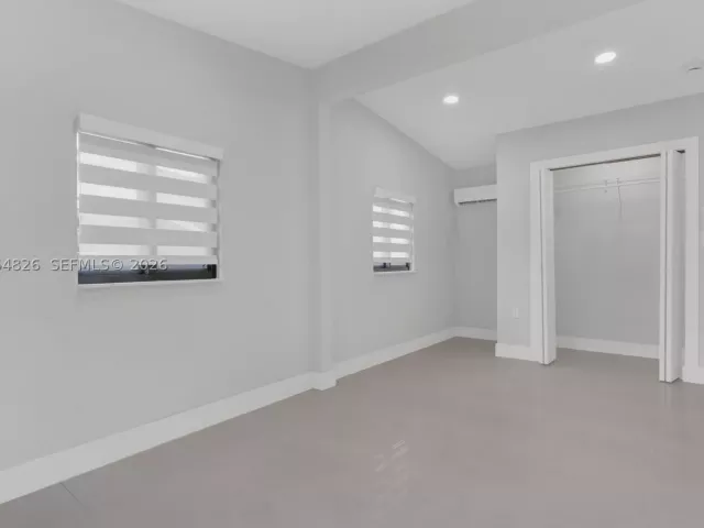 4-bedroom home for sale in Miami - 4375 SW 112th Ave - MondialRealty