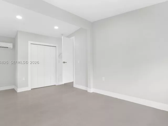 4-bedroom home for sale in Miami - 4375 SW 112th Ave - MondialRealty