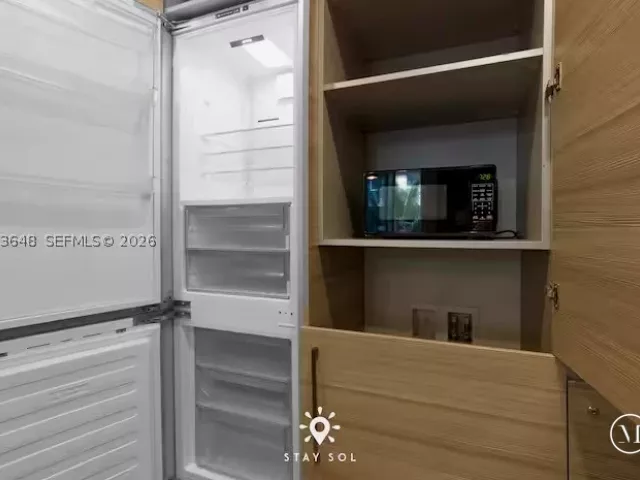 2-bedroom condo for sale in Hollywood - 777 N Ocean Dr S310 - MondialRealty