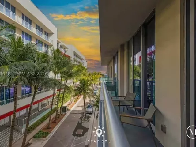 2-bedroom condo for sale in Hollywood - 777 N Ocean Dr S310 - MondialRealty