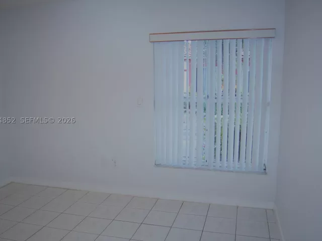 3-bedroom home for rent in Miami - 10957 SW 73rd Ter - MondialRealty
