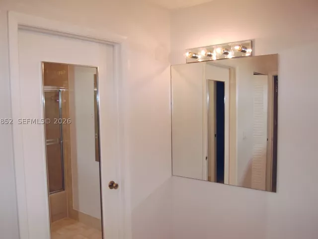 3-bedroom home for rent in Miami - 10957 SW 73rd Ter - MondialRealty