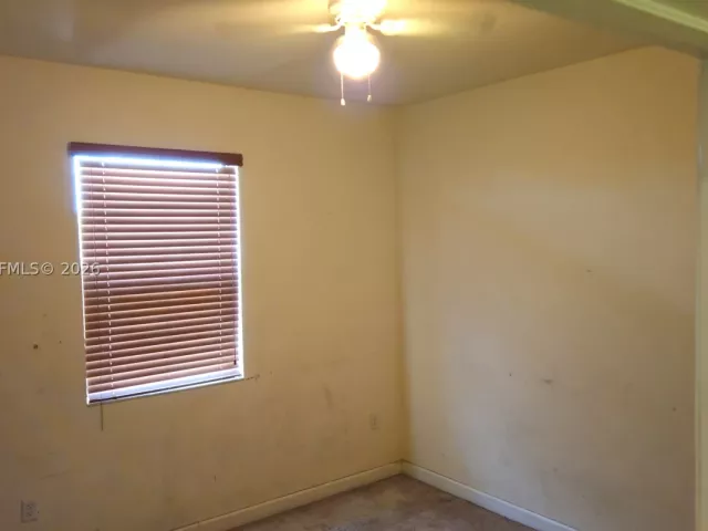 5-bedroom home for sale in Homestead - 3477 SE 3rd St - MondialRealty