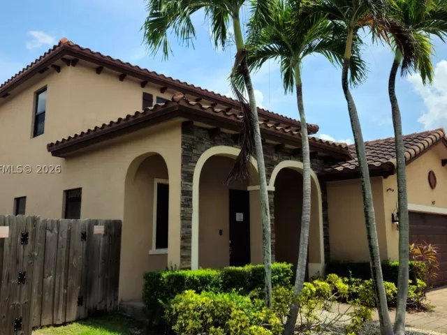 5-bedroom home for sale in Homestead - 3477 SE 3rd St - MondialRealty