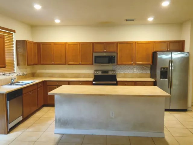 5-bedroom home for sale in Homestead - 3477 SE 3rd St - MondialRealty