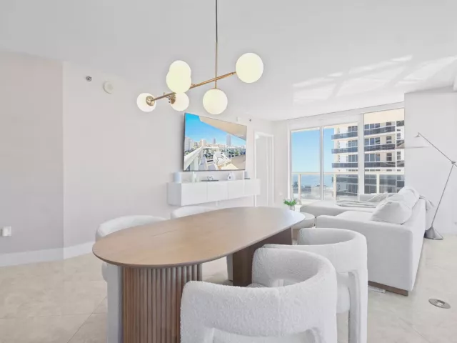 2-bedroom condo for sale in Hallandale Beach - 1830 S Ocean Drive 1006 - MondialRealty