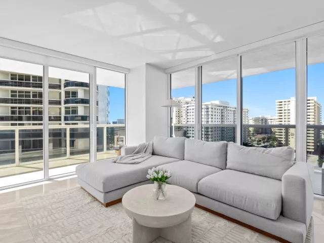 2-bedroom condo for sale in Hallandale Beach - 1830 S Ocean Drive 1006 - MondialRealty
