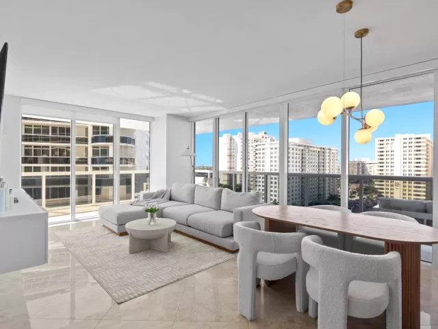 2-bedroom condo for sale in Hallandale Beach - 1830 S Ocean Drive 1006 - MondialRealty