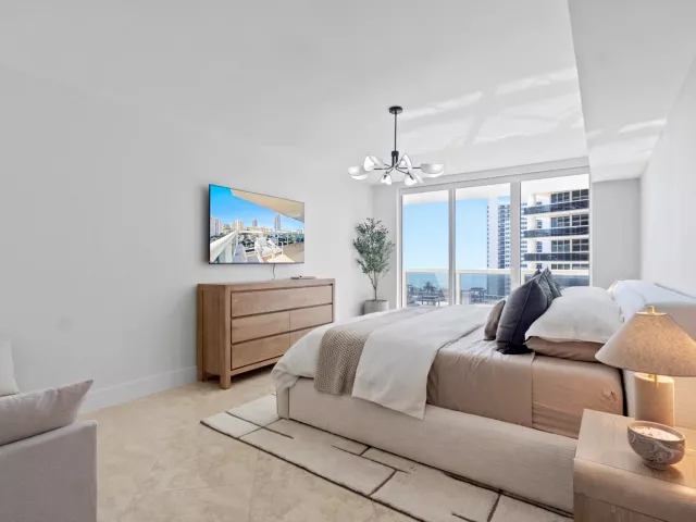 2-bedroom condo for sale in Hallandale Beach - 1830 S Ocean Drive 1006 - MondialRealty