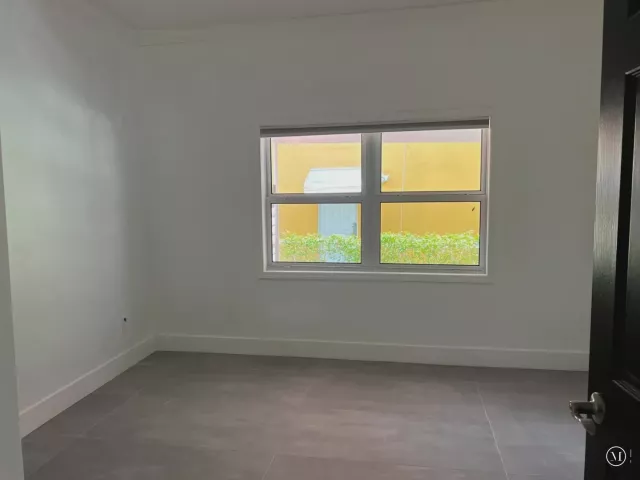 2-bedroom home for rent in Miami - 45 NE 50th Street - MondialRealty