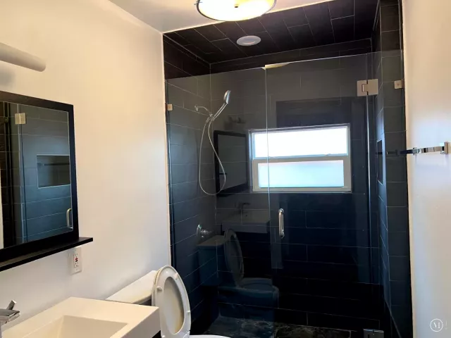 2-bedroom home for rent in Miami - 45 NE 50th Street - MondialRealty