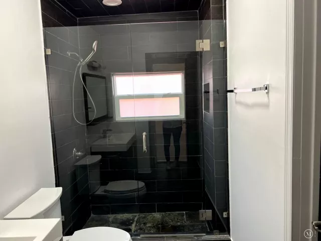 2-bedroom home for rent in Miami - 45 NE 50th Street - MondialRealty