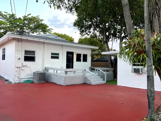 2-bedroom home for rent in Miami - 45 NE 50th Street - MondialRealty