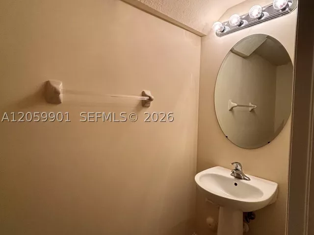 3-bedroom home for sale in Miami -  - MondialRealty