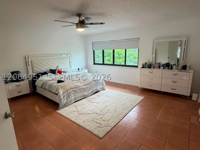 3-bedroom home for sale in Miami - 8690 SW 154th Cir Pl 3D - MondialRealty