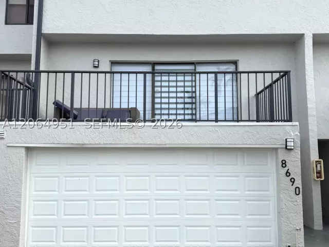 3-bedroom home for sale in Miami - 8690 SW 154th Cir Pl 3D - MondialRealty