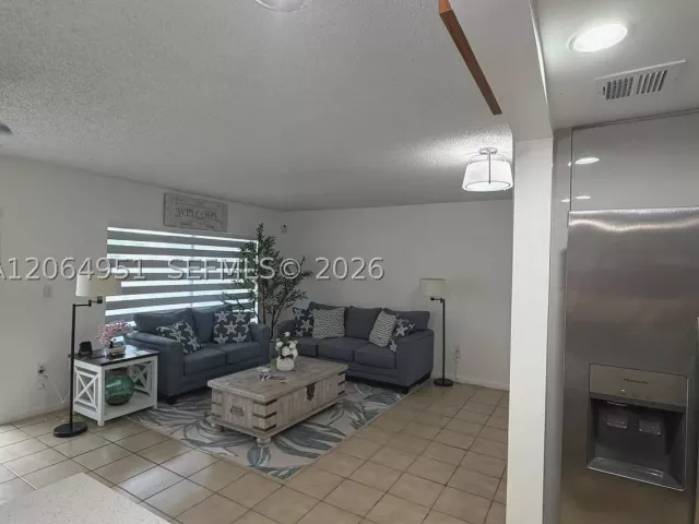 3-bedroom home for sale in Miami - 8690 SW 154th Cir Pl 3D - MondialRealty