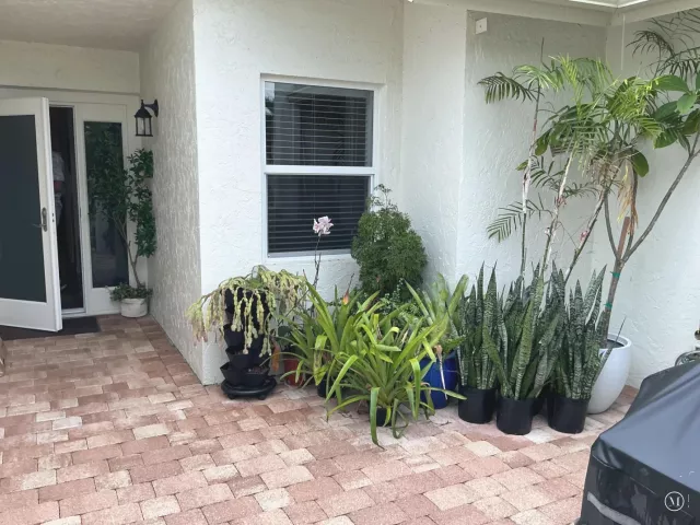 3-bedroom home for sale in Boca Raton - 6918 BARBAROSSA Street - MondialRealty