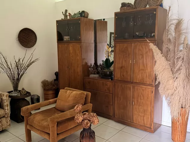4-bedroom home for rent in Miami - 13325 SW 100th Ter - MondialRealty