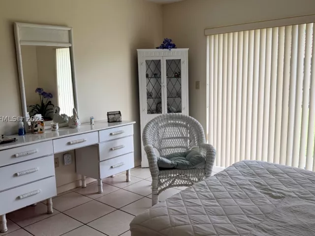 4-bedroom home for rent in Miami - 13325 SW 100th Ter - MondialRealty