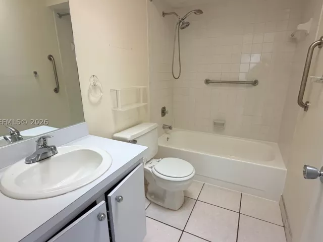 4-bedroom home for rent in Miami - 13325 SW 100th Ter - MondialRealty