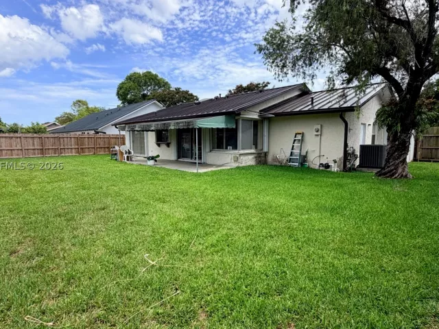 4-bedroom home for rent in Miami - 13325 SW 100th Ter - MondialRealty