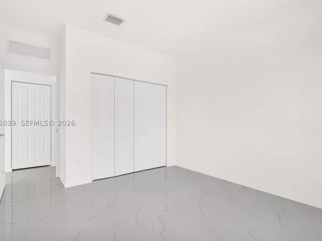5-bedroom home for sale in Miami - 22555 SW 125th Ave - MondialRealty