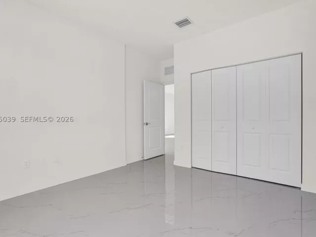 5-bedroom home for sale in Miami - 22555 SW 125th Ave - MondialRealty