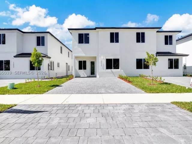 5-bedroom home for sale in Miami - 22555 SW 125th Ave - MondialRealty