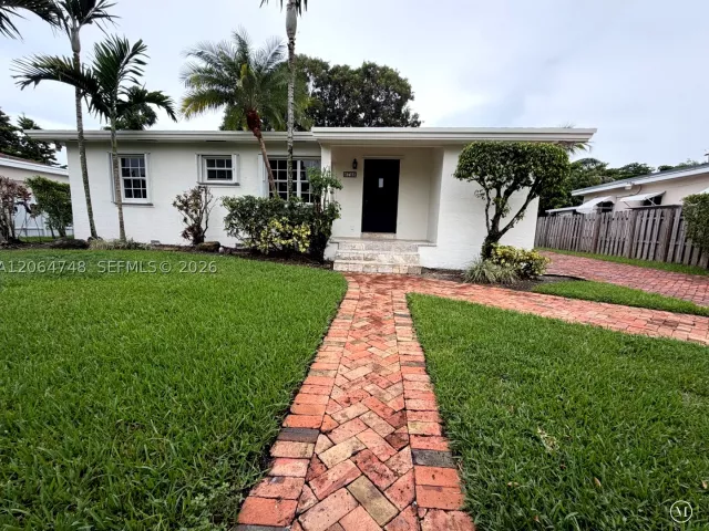 3-bedroom home for rent in Miami - 6746 SW 32nd Ter - MondialRealty