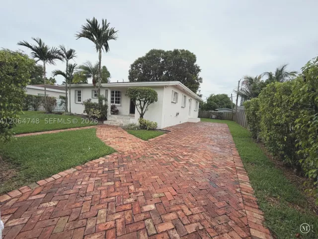 3-bedroom home for rent in Miami - 6746 SW 32nd Ter - MondialRealty