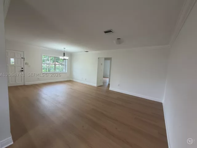 3-bedroom home for rent in Miami - 6746 SW 32nd Ter - MondialRealty