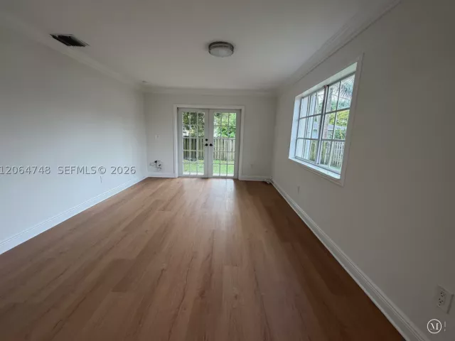 3-bedroom home for rent in Miami - 6746 SW 32nd Ter - MondialRealty