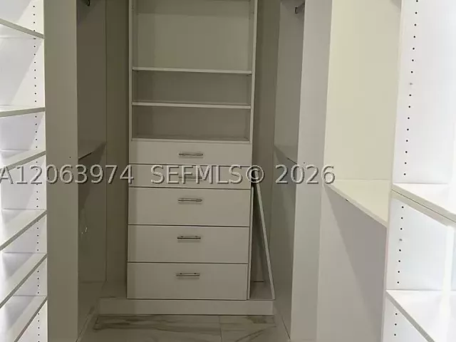 4-bedroom home for rent in Miami - 16144 SW 148th Pl - MondialRealty
