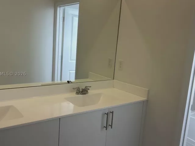4-bedroom home for rent in Miami - 16144 SW 148th Pl - MondialRealty