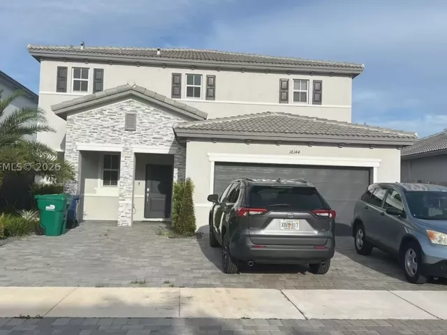 4-bedroom home for rent in Miami - 16144 SW 148th Pl - MondialRealty