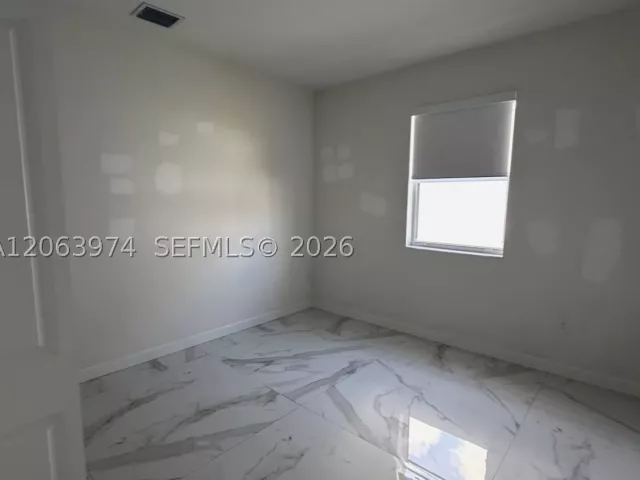 4-bedroom home for rent in Miami - 16144 SW 148th Pl - MondialRealty