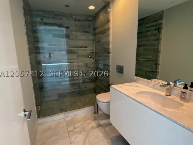 2-bedroom condo for rent in Bal Harbour - 10201 Collins Ave 1005 - MondialRealty