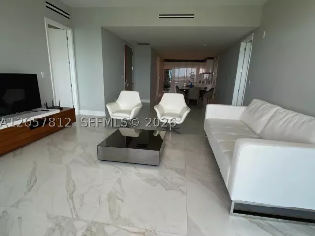 2-bedroom condo for rent in Bal Harbour - 10201 Collins Ave 1005 - MondialRealty