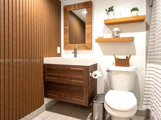 3-bedroom home for sale in Miami - 1450 SW 20th Ave - MondialRealty