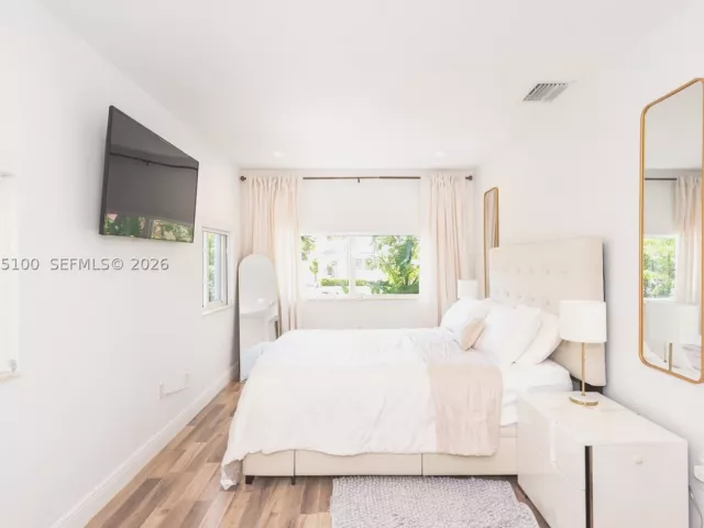 3-bedroom home for sale in Miami - 1450 SW 20th Ave - MondialRealty